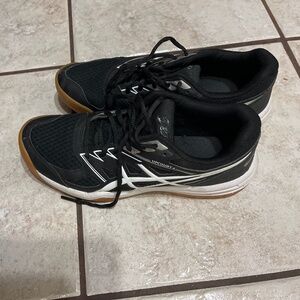 ASICS upcourt4 volleyball shoes 9.5